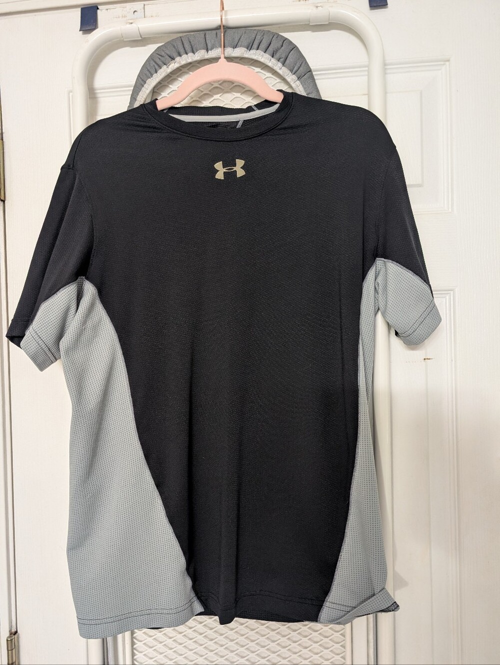 Under Armour Black and Gray HeatGear Loose Fit Top